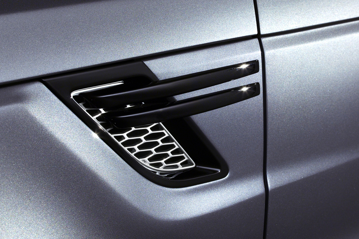 New Range Rover Sport side vent