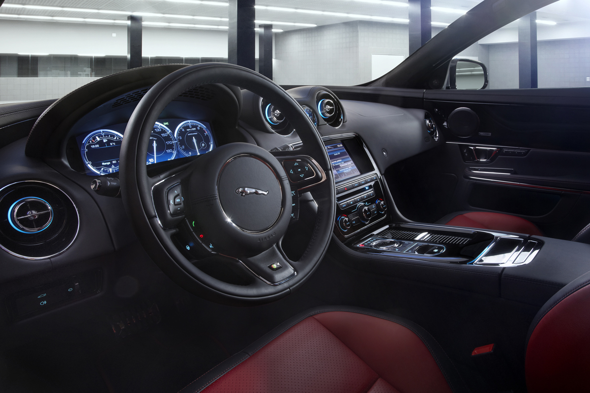 New Jaguar XJR interior dashboard