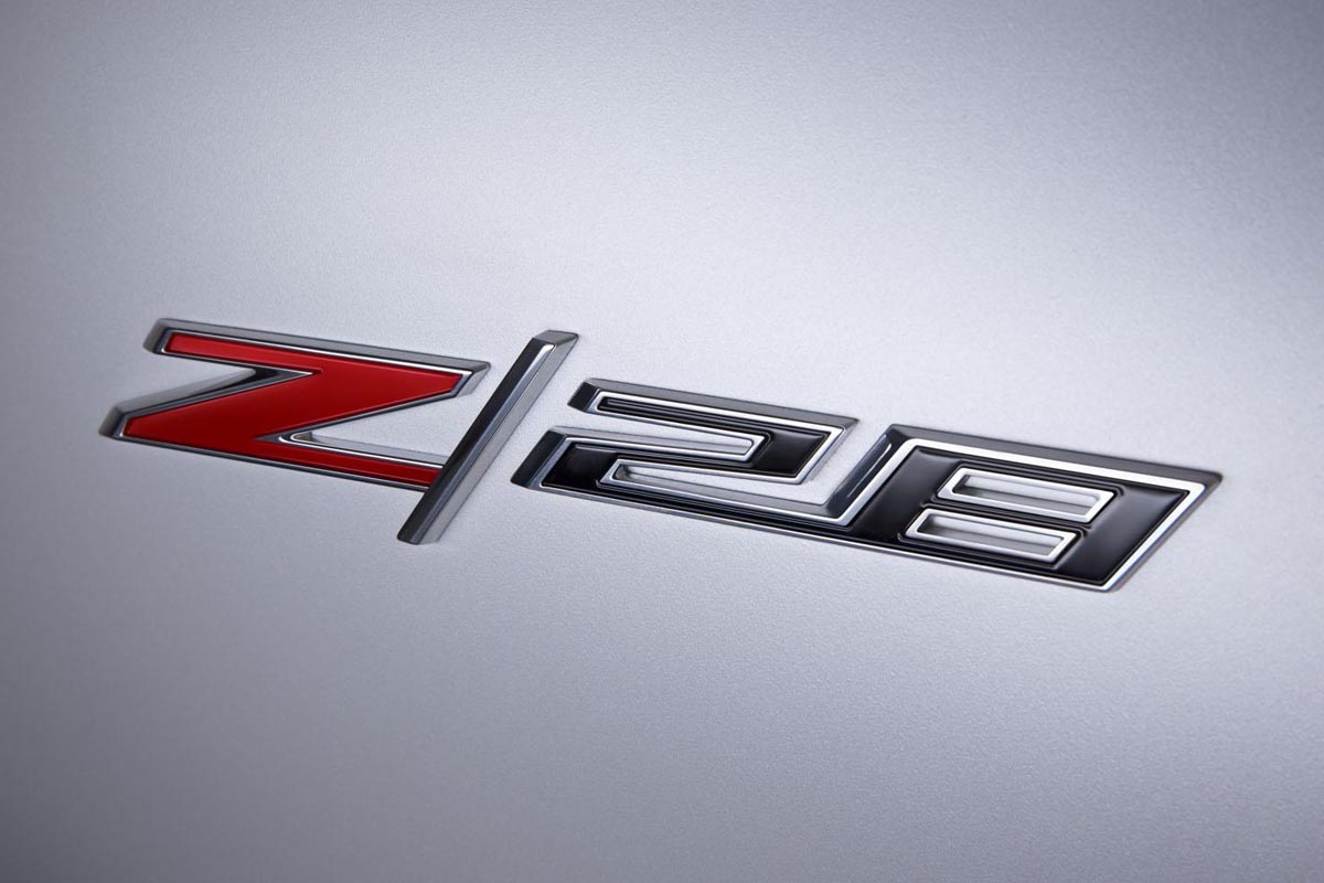 2014 Chevrolet Camaro Z28 badge