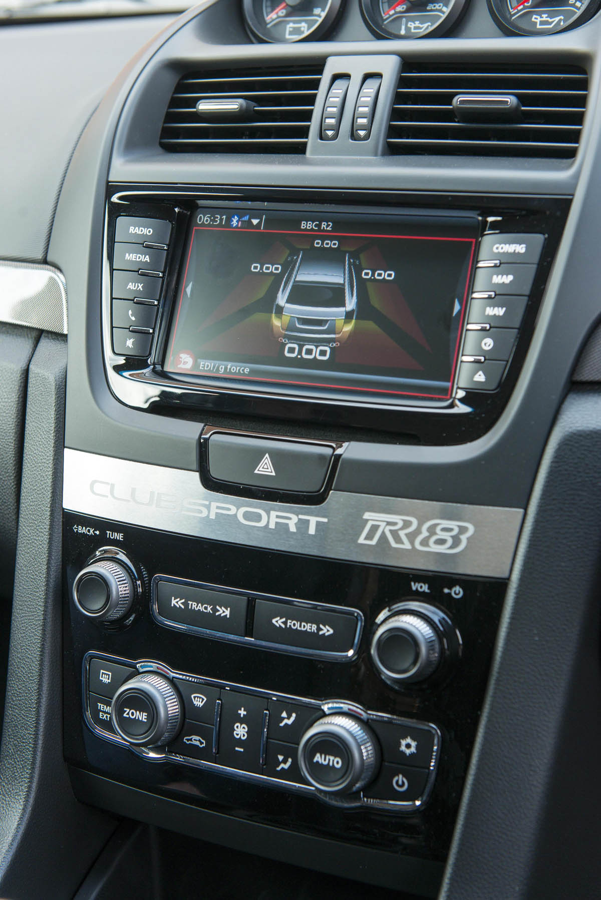 Vauxhall VXR8 Tourer infotainment screen