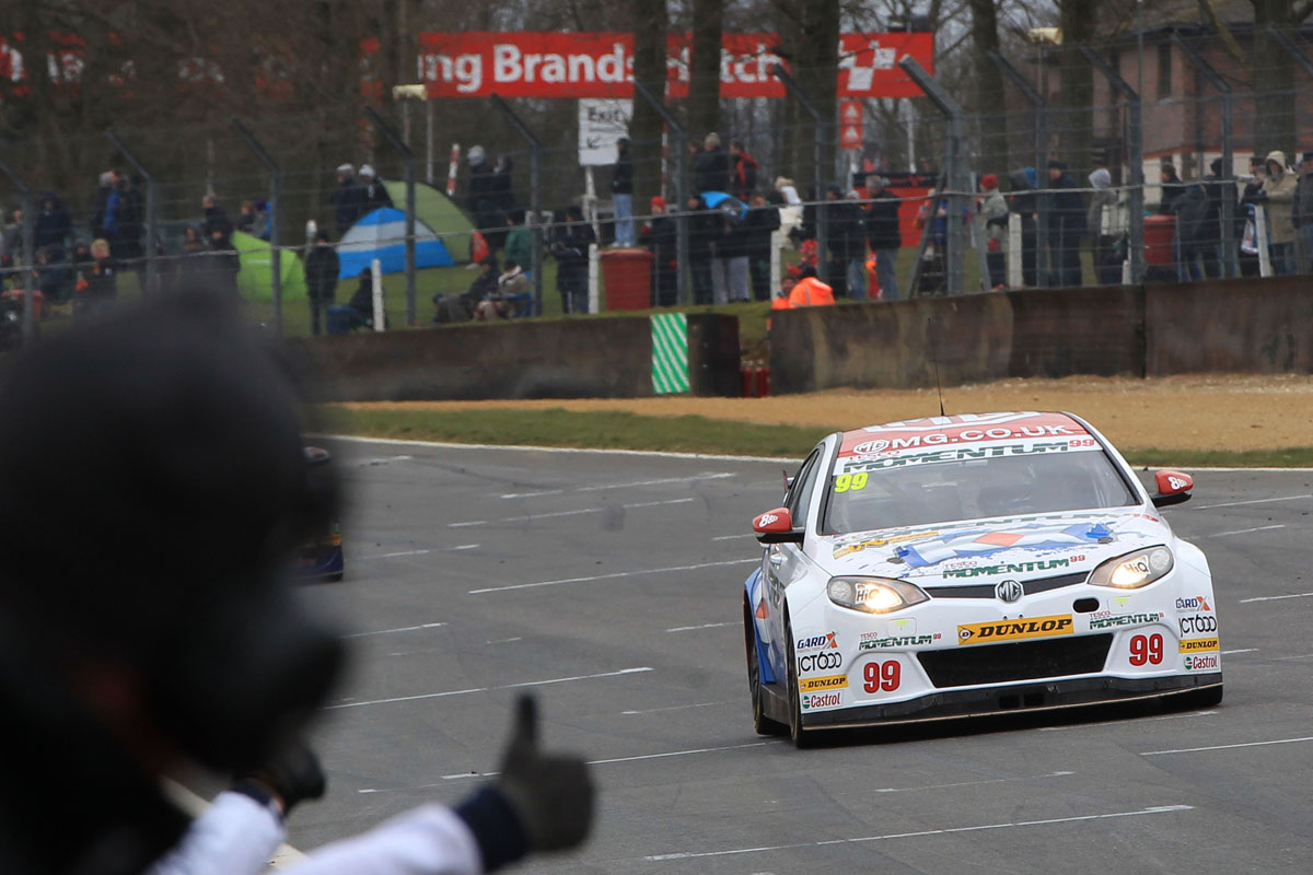 Jason Plato wins BTCC Brands Hatch