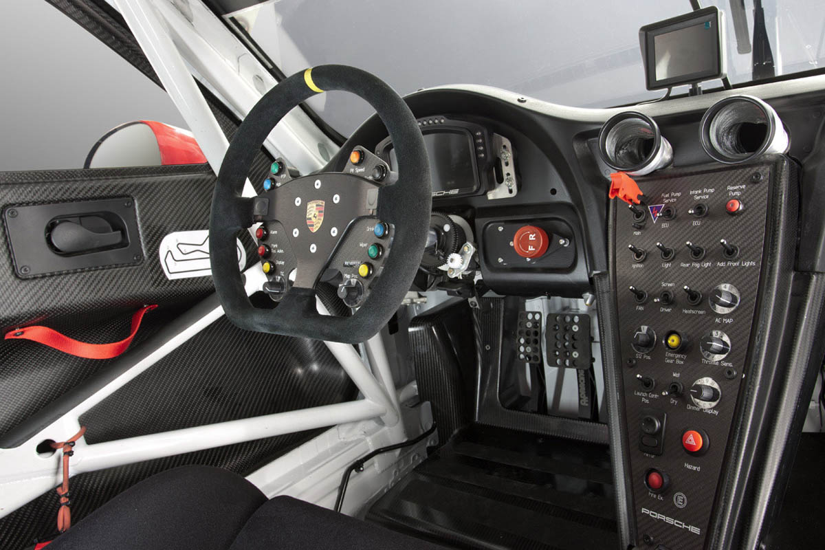 2013 Porsche 911 RSR  interior dashboard