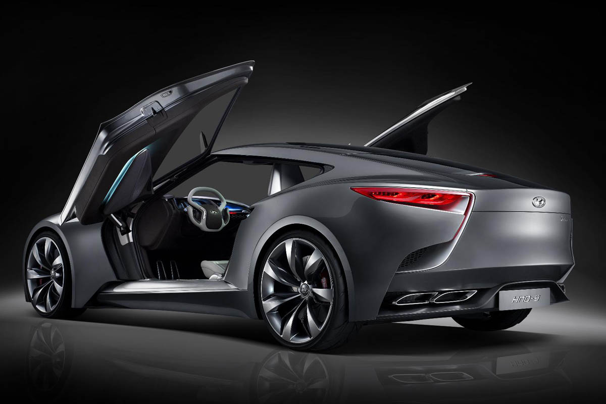 Hyundai HND-9 coupe butterfly doors up