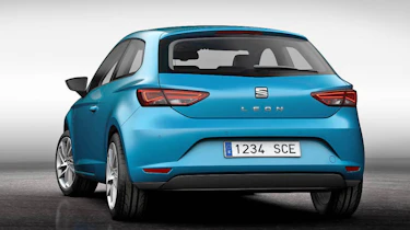 SEAT Leon SC blue rear view