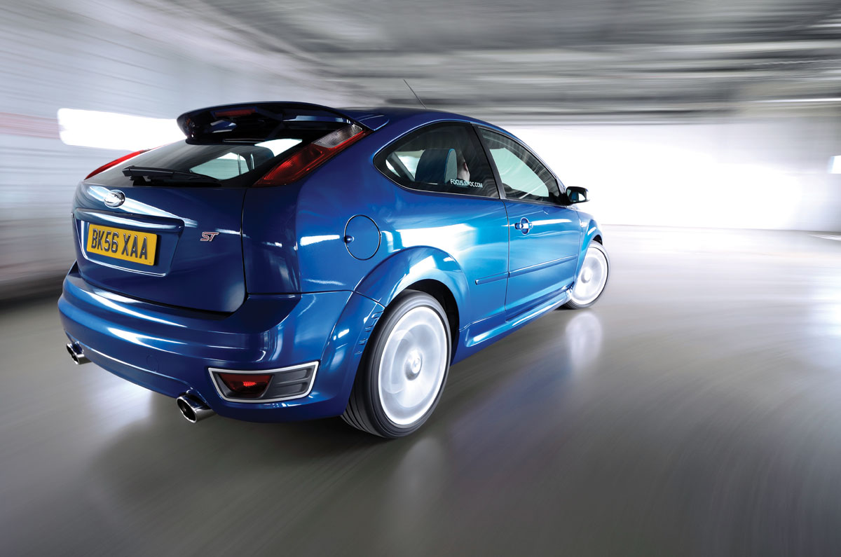 Ford Focus ST cornering shot
