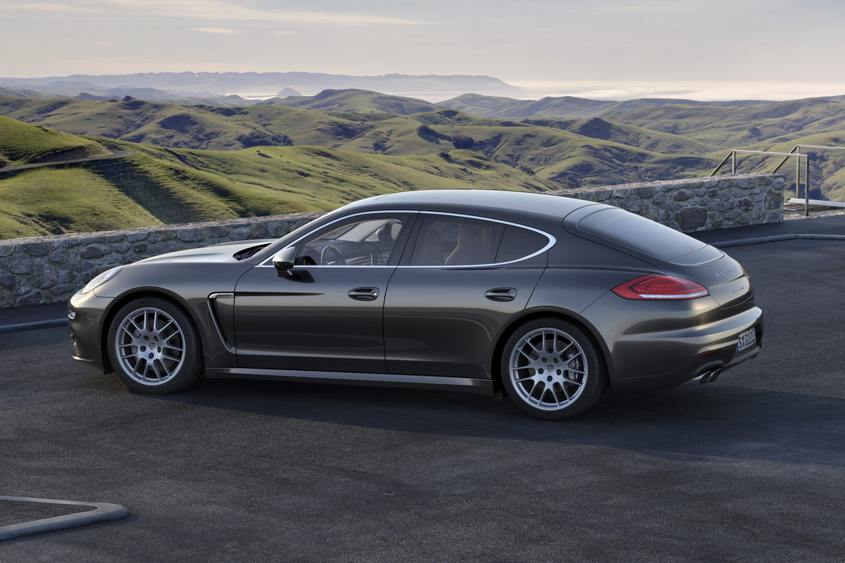 New Porsche Panamera 4S rear view