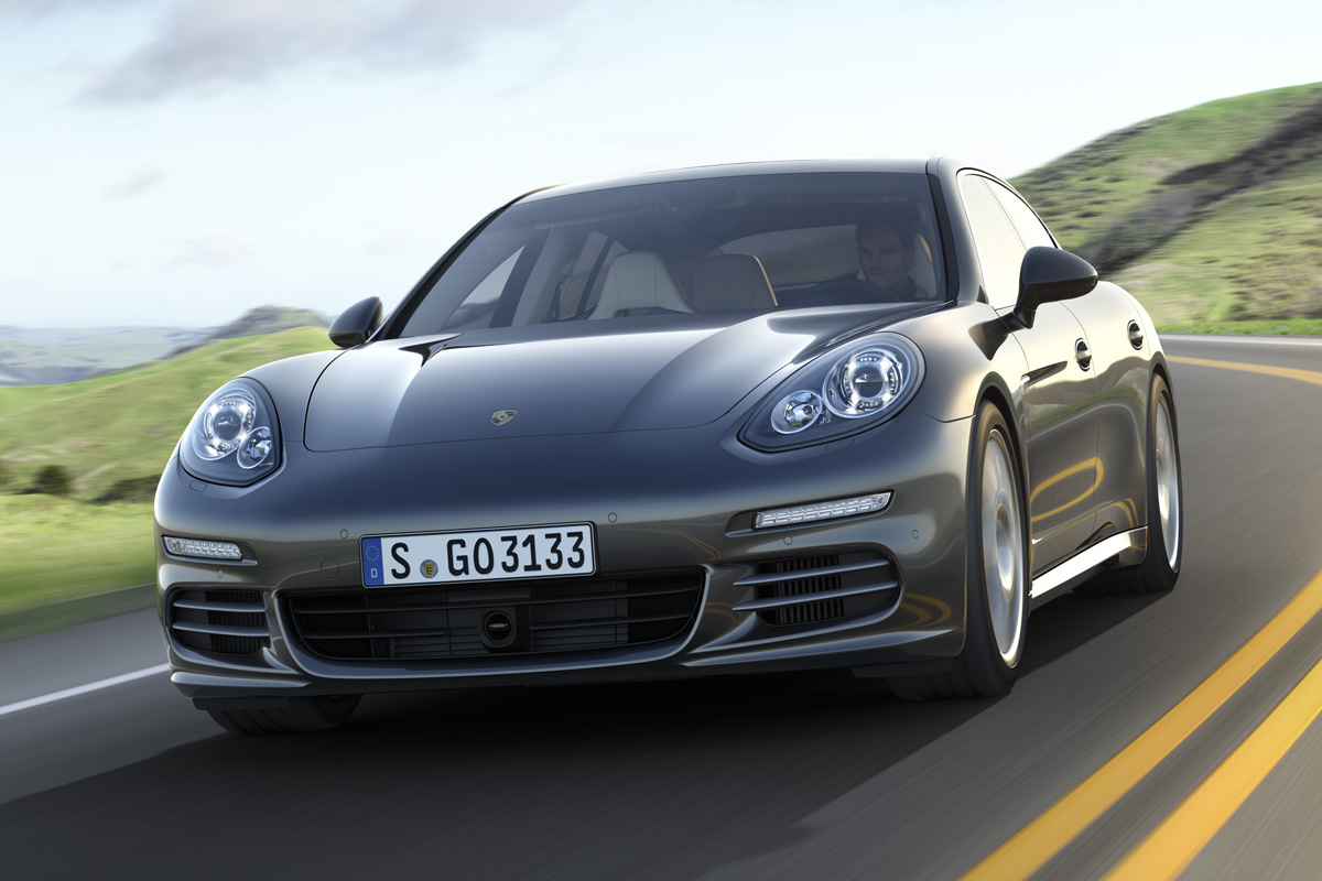 New Porsche Panamera 4S front view