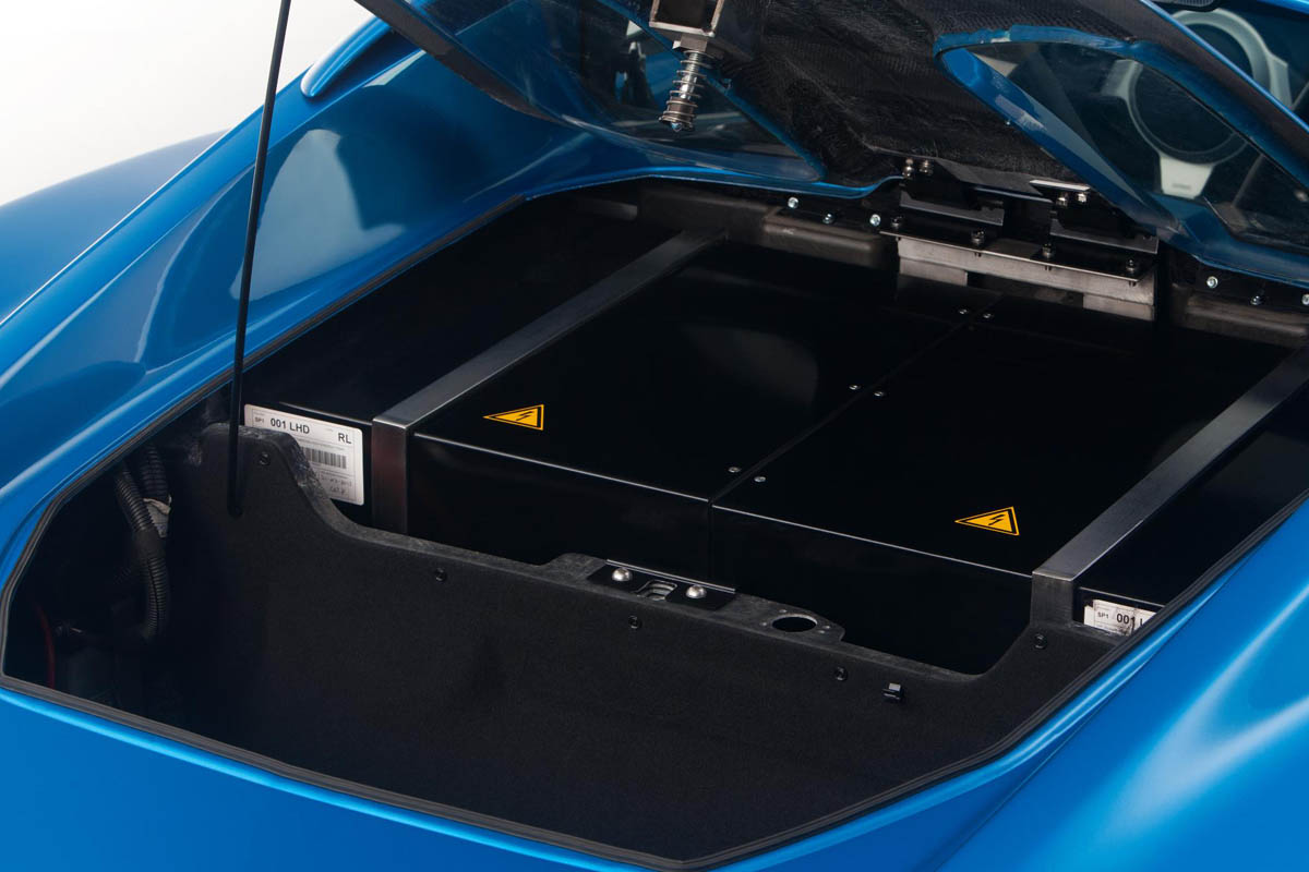 Detroit Electric sports car Lotus Elise blue battery pack