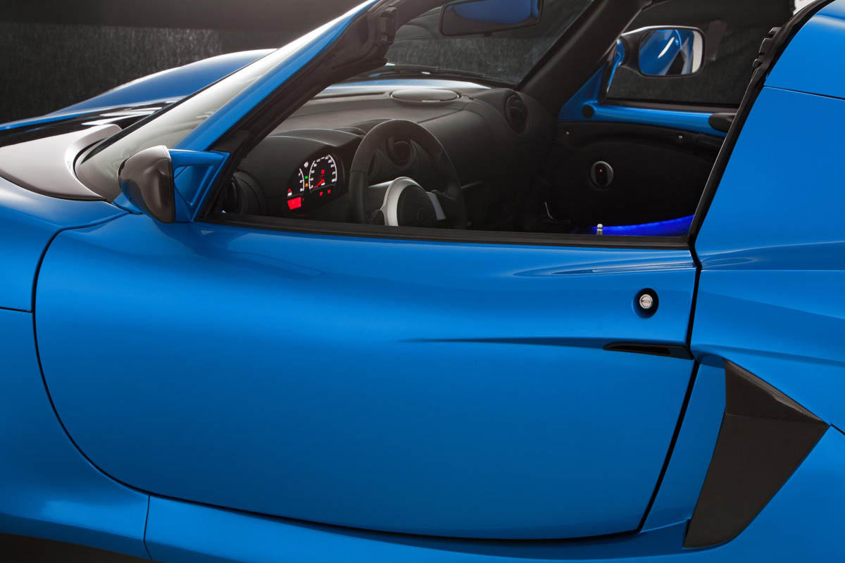 Detroit Electric sports car Lotus Elise blue interior