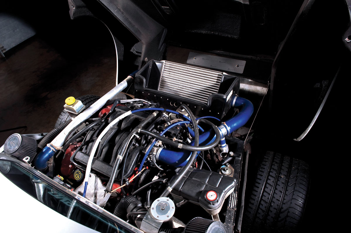 Noble M12 GTO engine bay