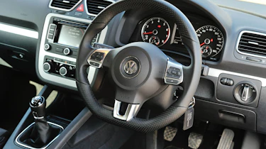 VW Scirocco 1.4 TSI 160 interior dashboard