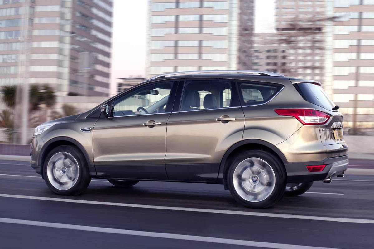 2013 Ford Kuga 2.0 TDCI Powershift side profile