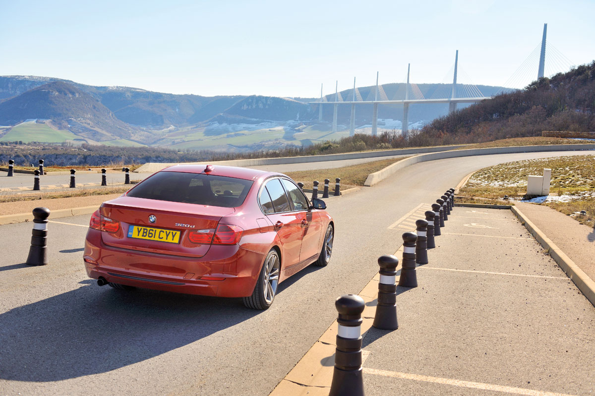 BMW 320d at the Milau Viaduct