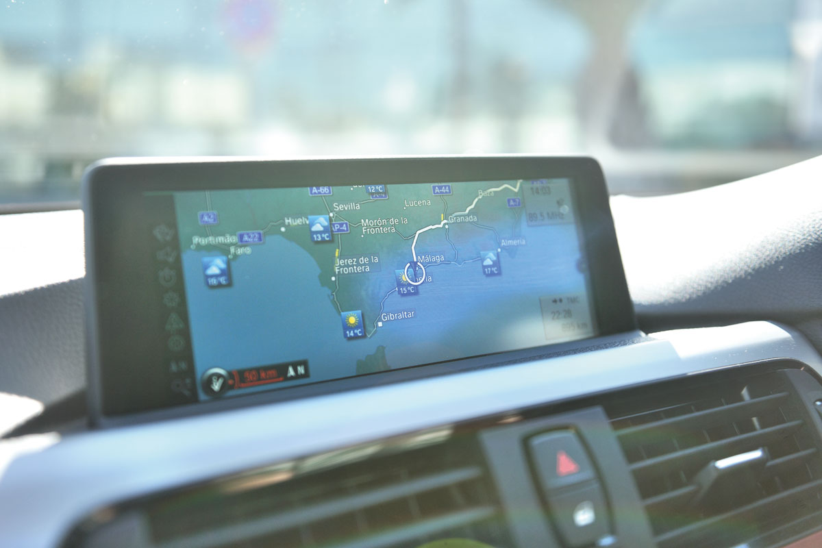 BMW 320d start point sat nav screen