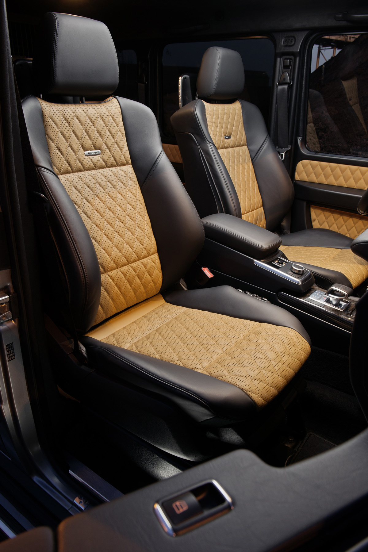 2013 Mercedes G63 AMG leather front sports seats