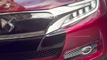 Citroen DS Wild Rubis SUV headlight
