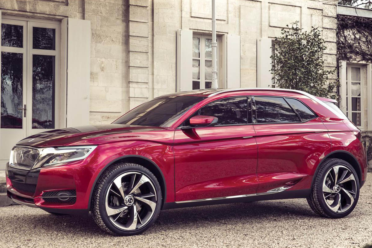 Citroen DS Wild Rubis SUV red side profile