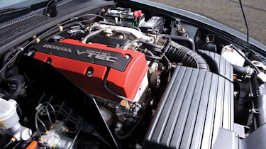 Honda S2000 engine