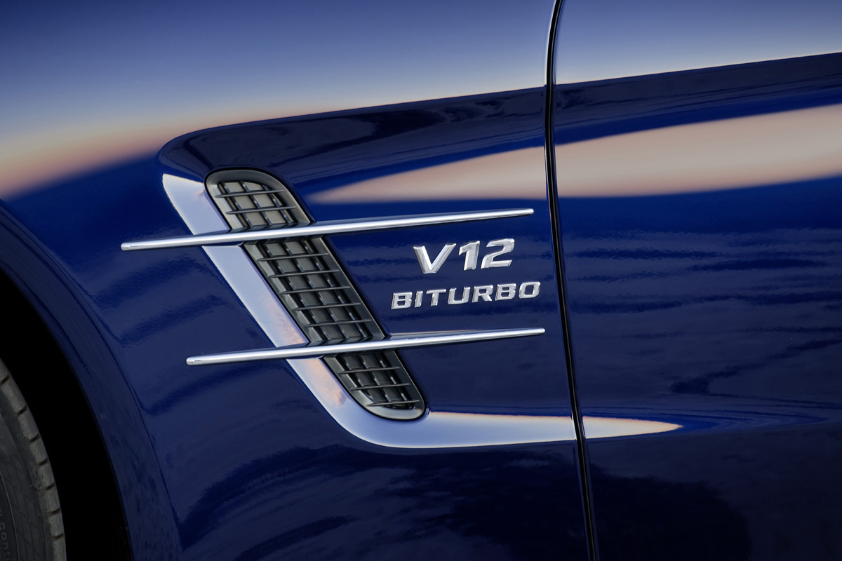 2013 Mercedes SL65 AMG V12 Biturbo badge side grille
