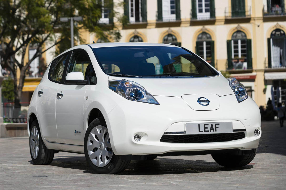 2013 Nissan Leaf white