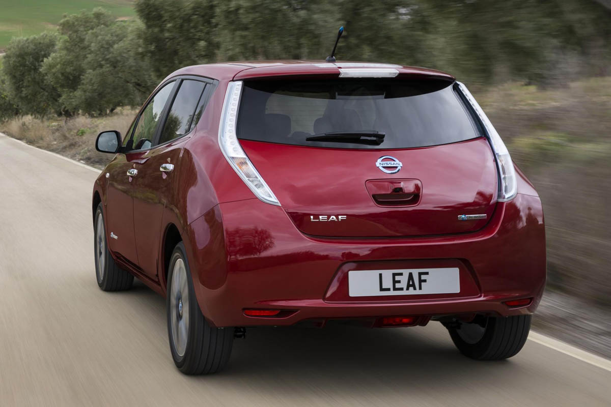 2013 Nissan Leaf red rear