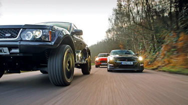 Bowler EXR S vs Nissan GT-R and Porsche Cayenne GTS