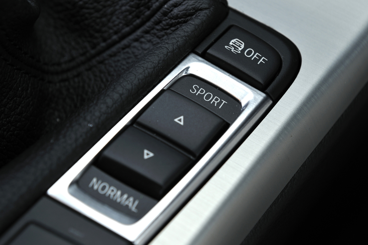 2013 BMW X3 sDrive 18d driving mode selector