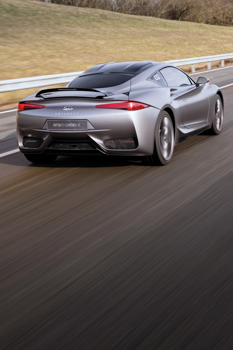 Infiniti Emerg-e rear driving
