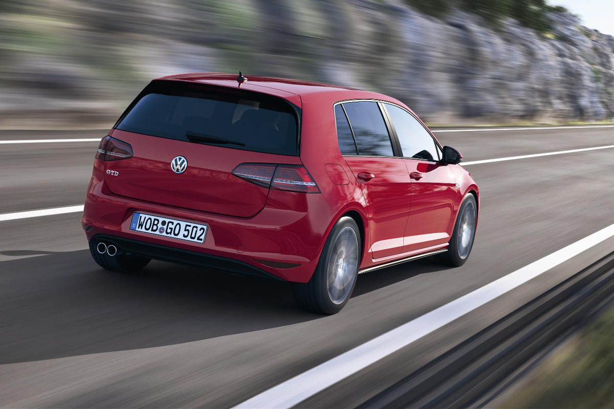 Mk7 VW Golf GTD red rear view