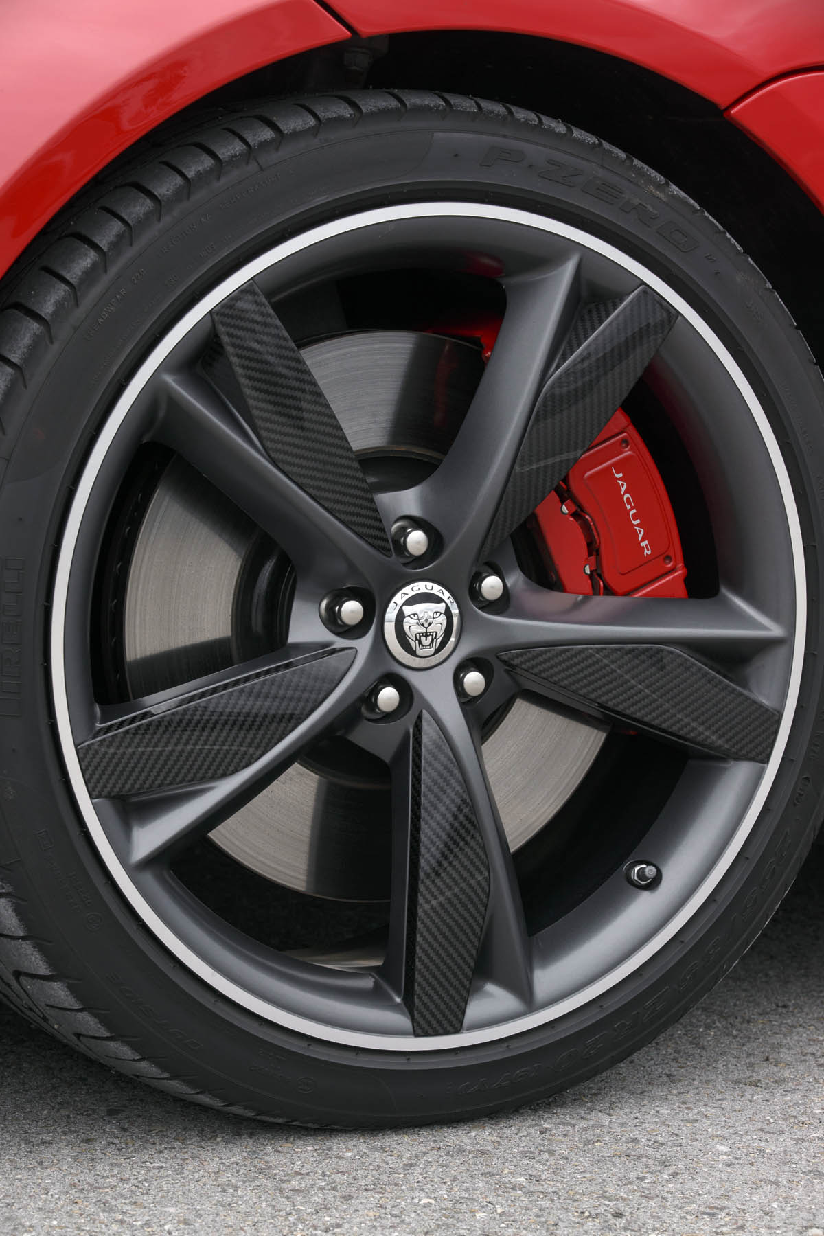 2013 Jaguar F-type V8 S carbon spoke alloy wheel