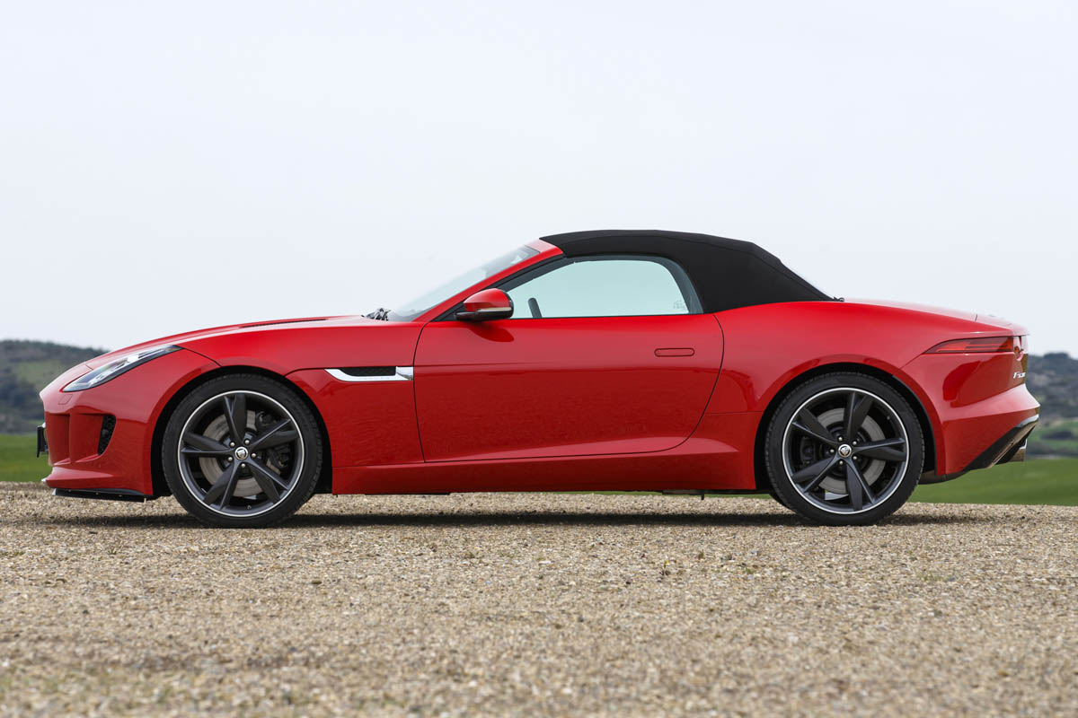 2013 Jaguar F-type V8 S side profile roof up