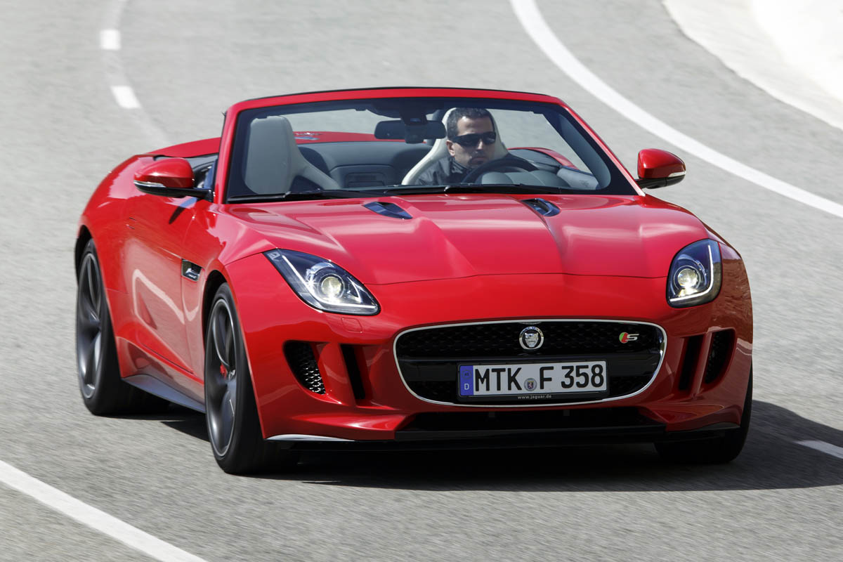 2013 Jaguar F-type V8 S red front