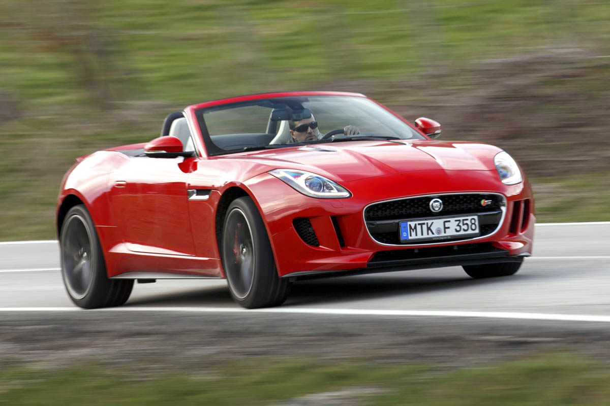 2013 Jaguar F-type V8 S red