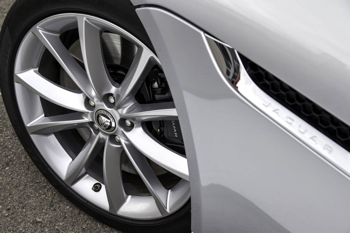 2013 Jaguar F-type V6 S alloy wheel silver
