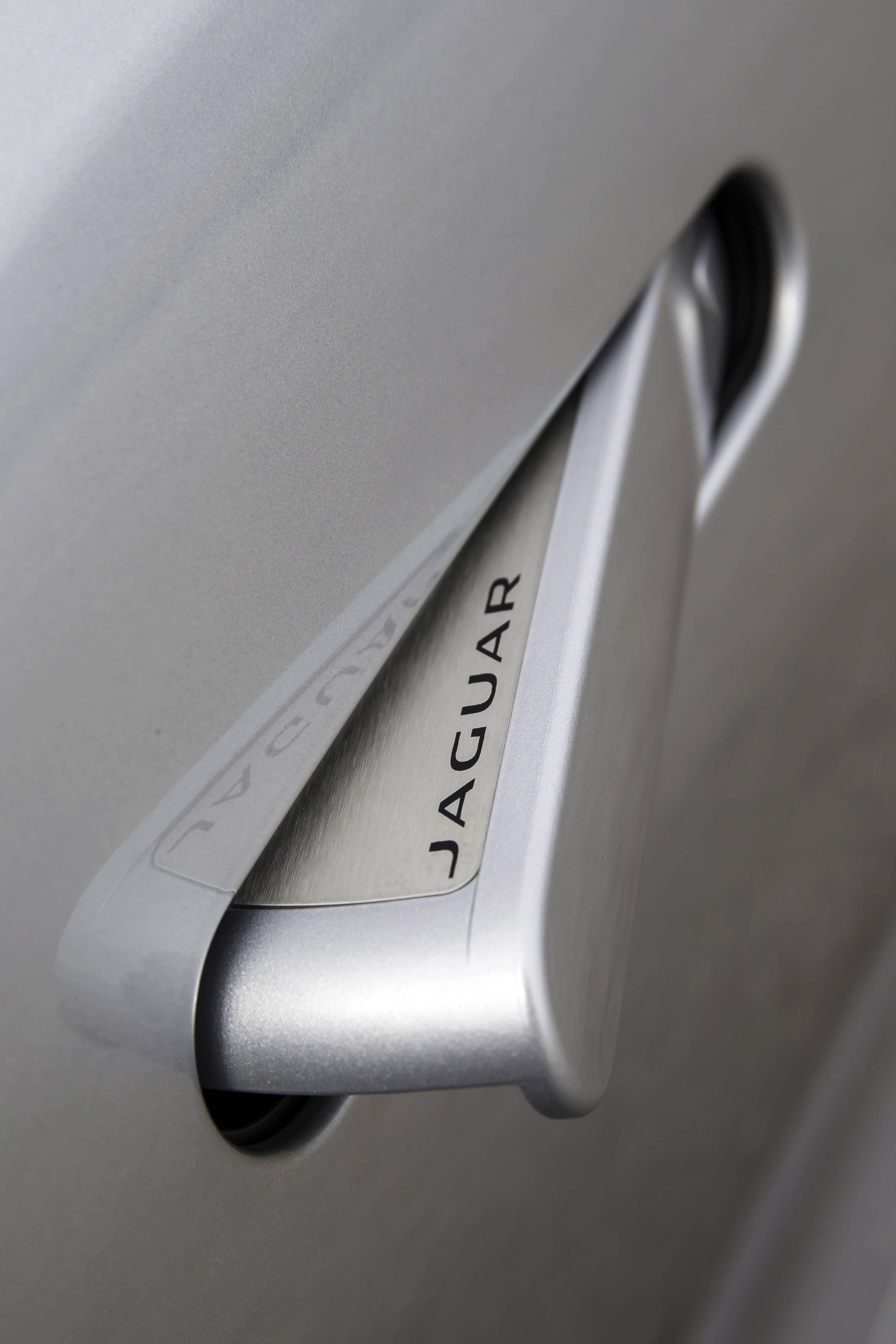 2013 Jaguar F-type V6 S hidden door handle