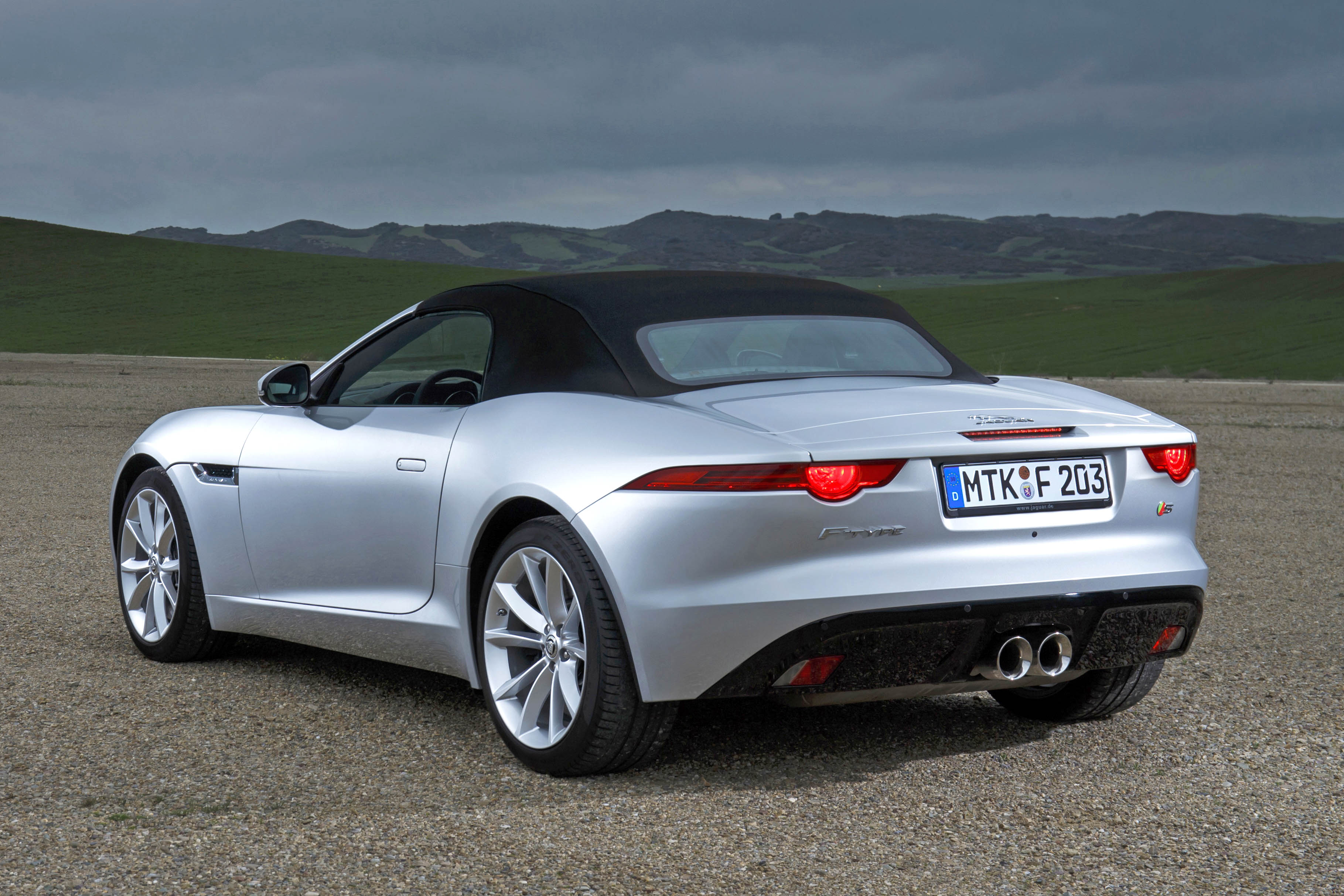 2013 Jaguar F-type V6 S roof up