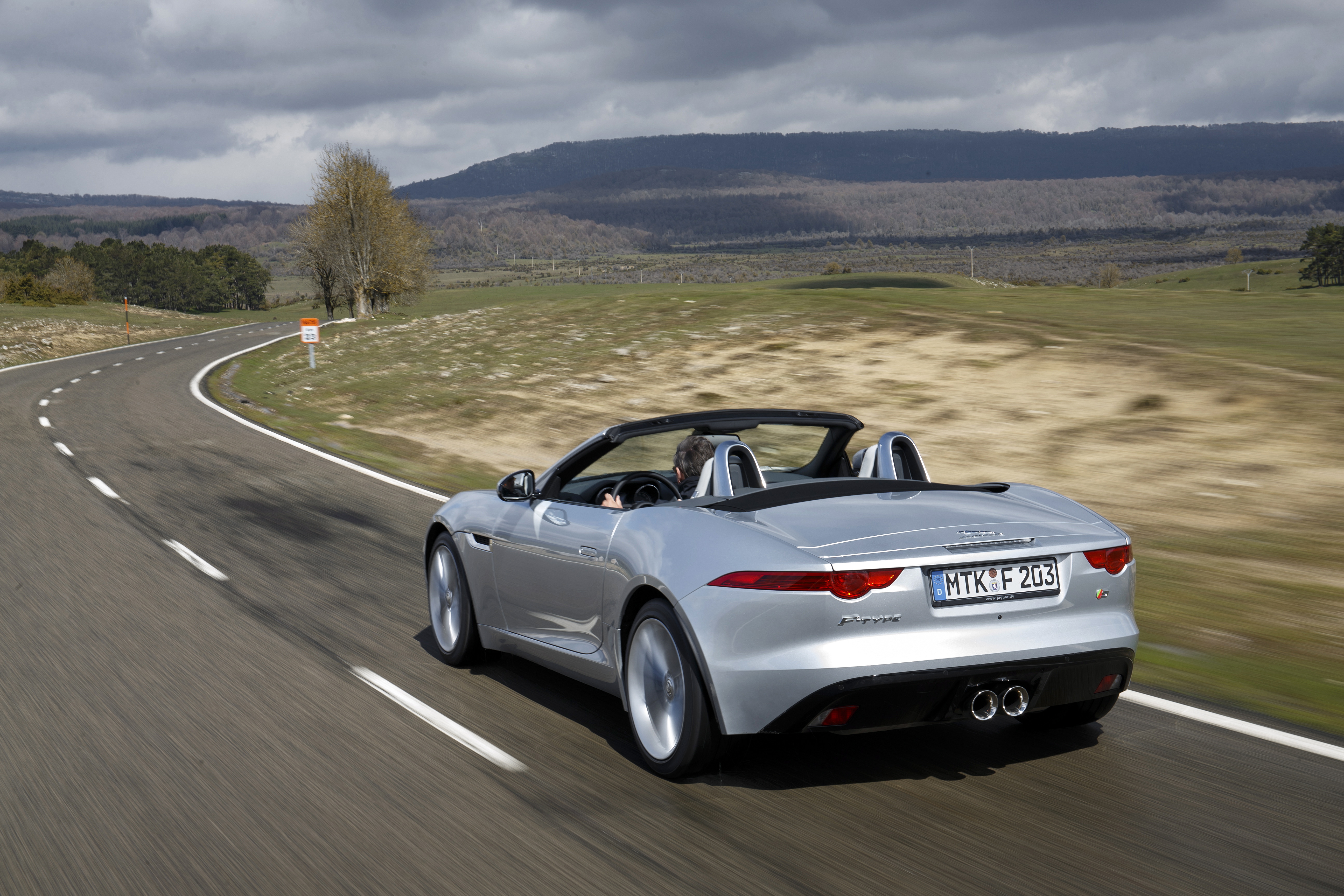 2013 Jaguar F-type V6 S silver rear