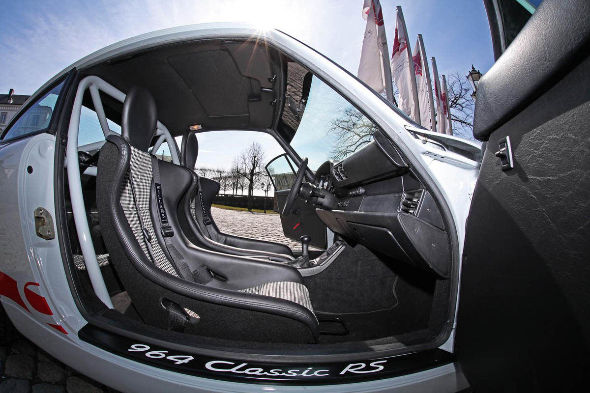 Porsche 911 2.7 RS conversion kit interior seat