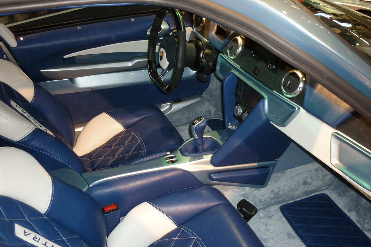 Mazzanti Evantra: new Italian supercar quilted leather seats