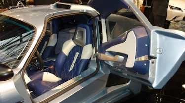 Mazzanti Evantra: new Italian supercar suicide door