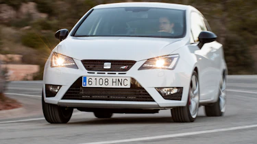 2013 SEAT Ibiza Cupra 1.4 TSI front LED lights