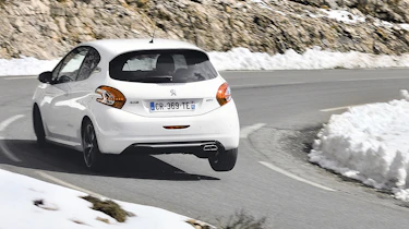 evo Magazine: June 2013 Peugeot 208 GTI test