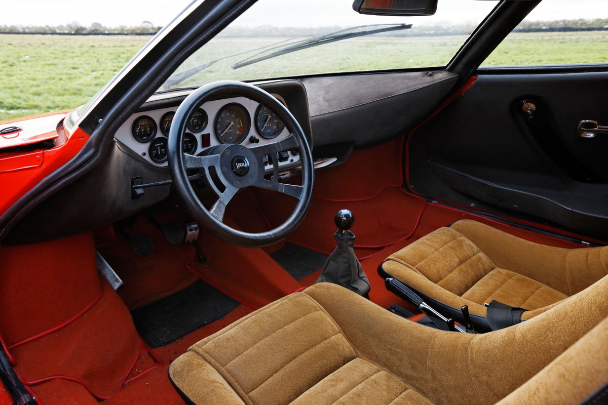 Lancia Stratos interior