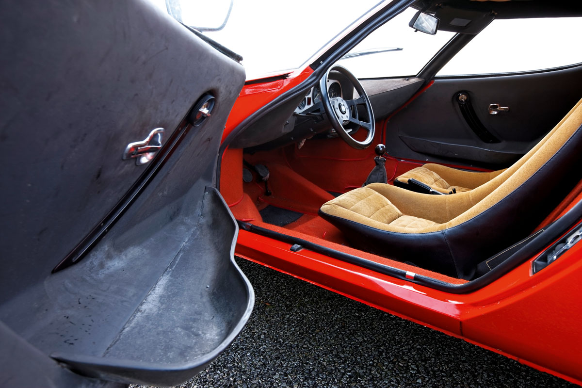 Lancia Stratos interior