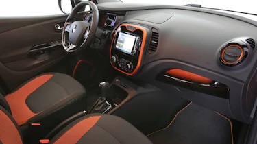 2013 Renault Captur interior dashboard front seats