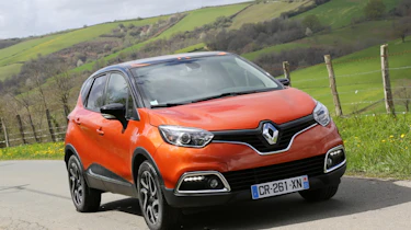 2013 Renault Captur orange front