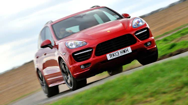 2013 Porsche Cayenne Turbo red front