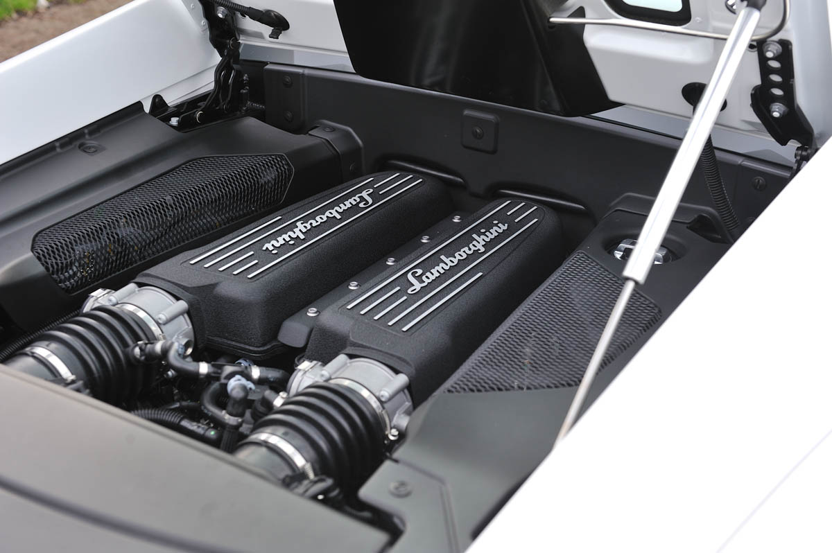 2013 Lamborghini Gallardo LP560-4 V10 engine