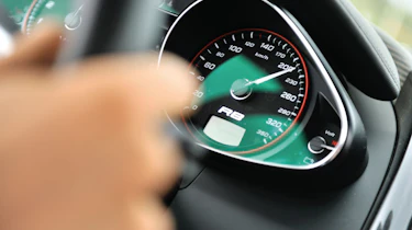 Audi R8 V10 Spider speedometer