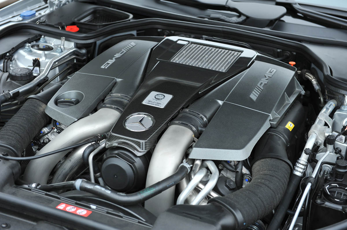 2013 Mercedes SL63 AMG 5.5-litre biturbo V8 engine